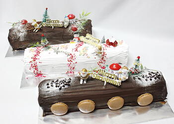 Christmas Log Cake